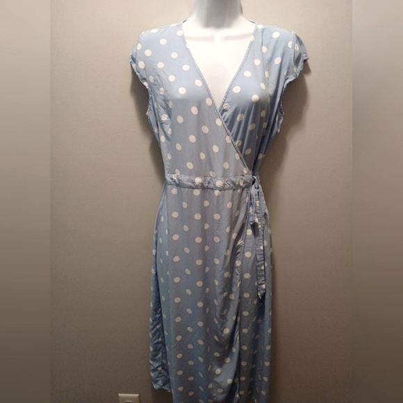 J. Crew Dresses & Skirts - J Crew Baby Blue Polka Dot Short Sleeve Wrap Midi Dress Size Small